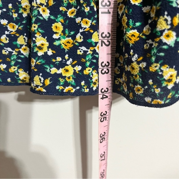 Floral Wrap Dress - Picture 7 of 8